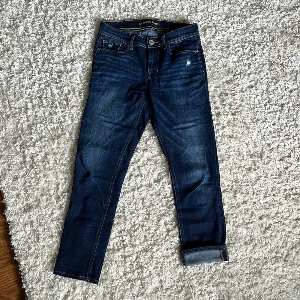Express capris - 4R - great condition